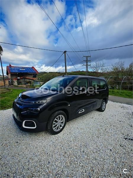 Usado Citroën Berlingo Feel 100 CV (73 kW) 2019 Negro Monovolumen
