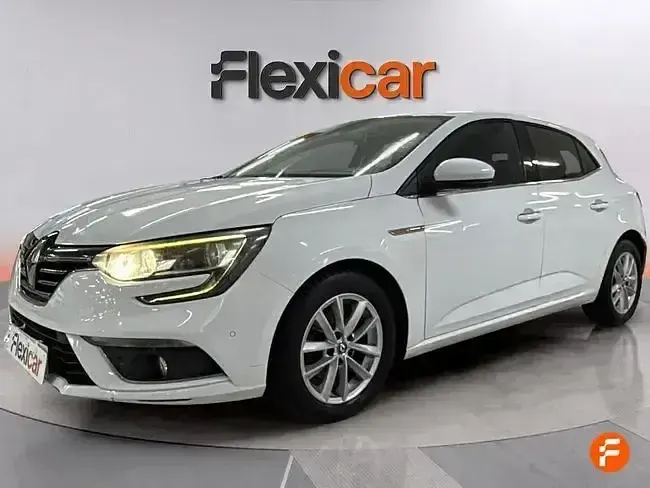 Usado Renault Mégane III Zen 130 CV (95 kW) 2016 Blanco Berlina
