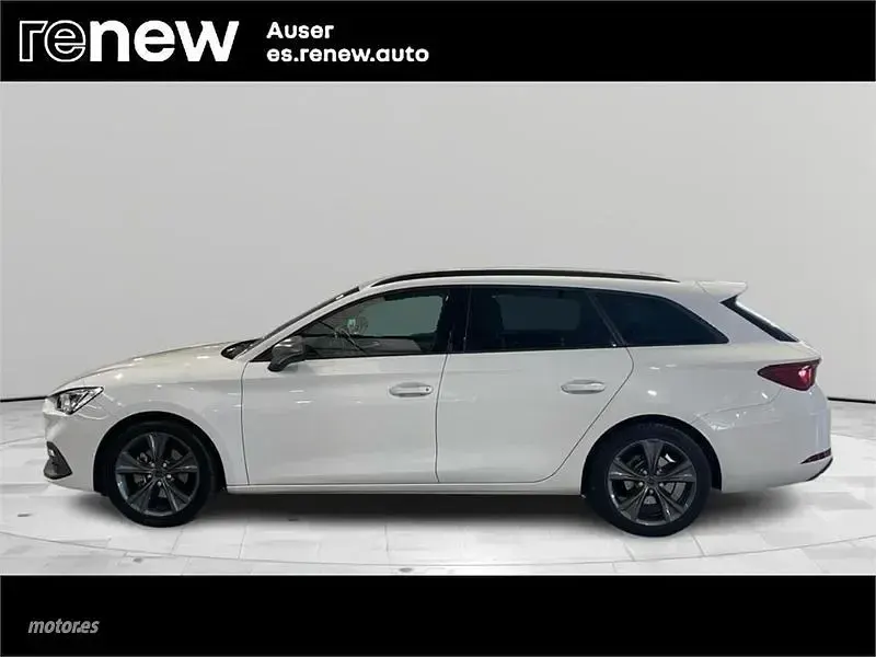 Usado Seat Leon FR 110 CV (80 kW) 2023 Blanco Berlina