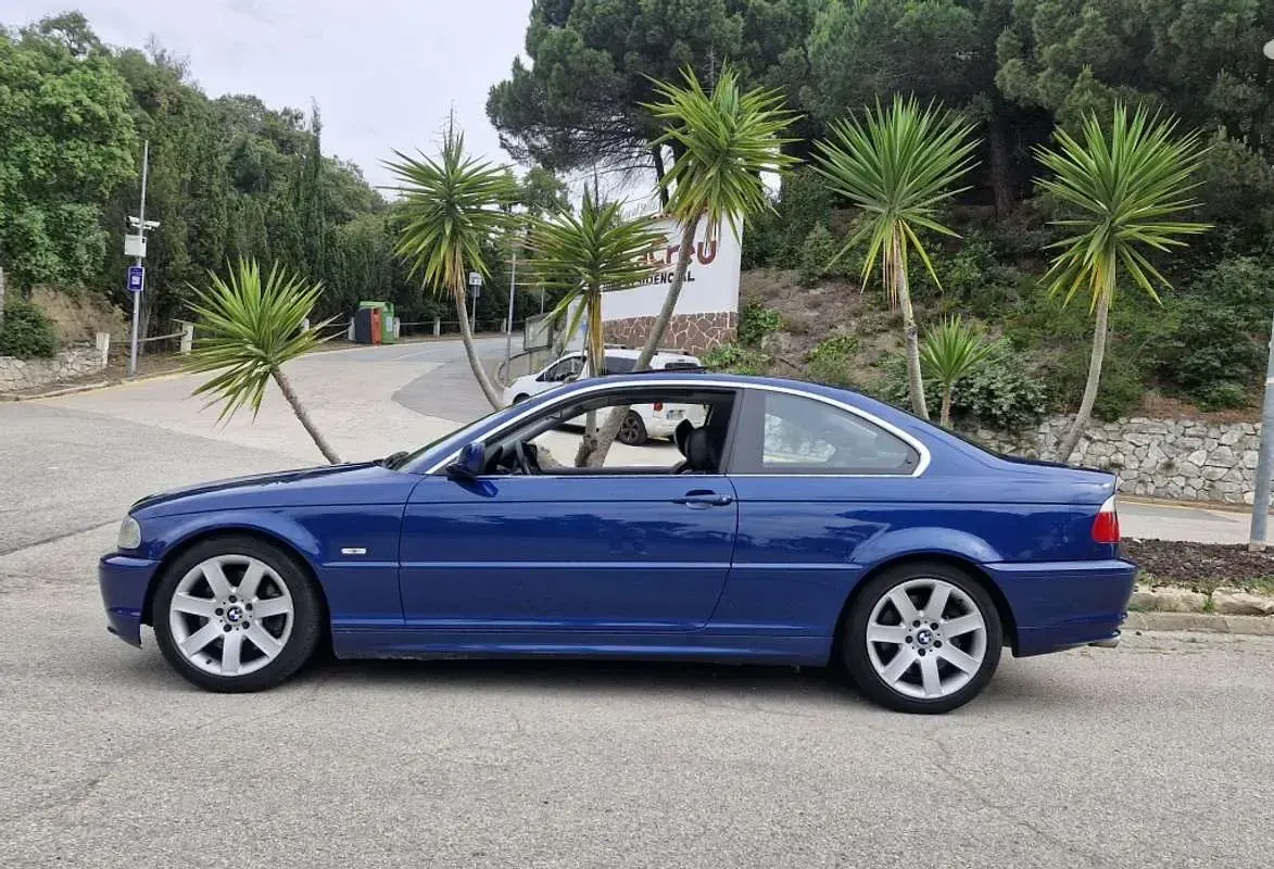 Usado BMW 330 Cabriolet 231 CV (169 kW) 2001 Azul Descapotable