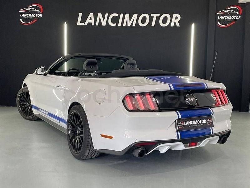 Usado Ford Mustang 310 CV (228 kW) 2016 Blanco Descapotable