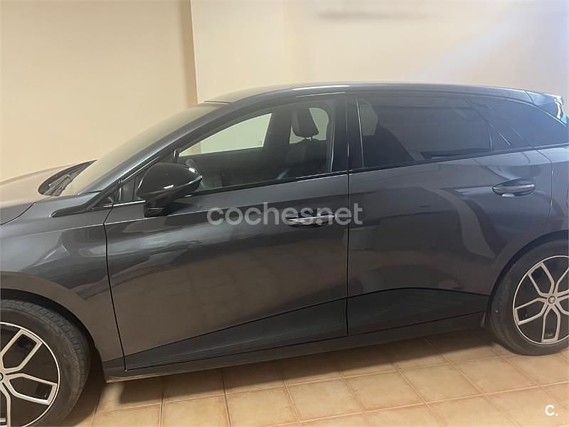 Occasion MG MG4 EV Luxury 150 kW (204 PK) 2024 Eléctrico Hatchback