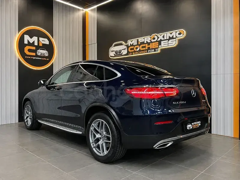 Usado Mercedes GLC250 204 CV (150 kW) 2018 Azul Coupe