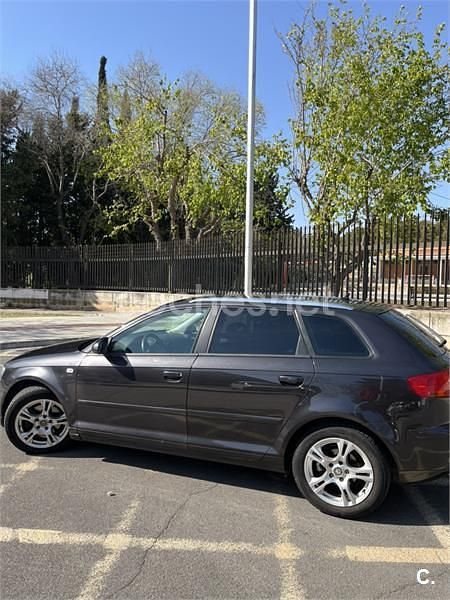 Usado Audi A3 Attraction 140 CV (102 kW) 2007 Marrón Utilitario