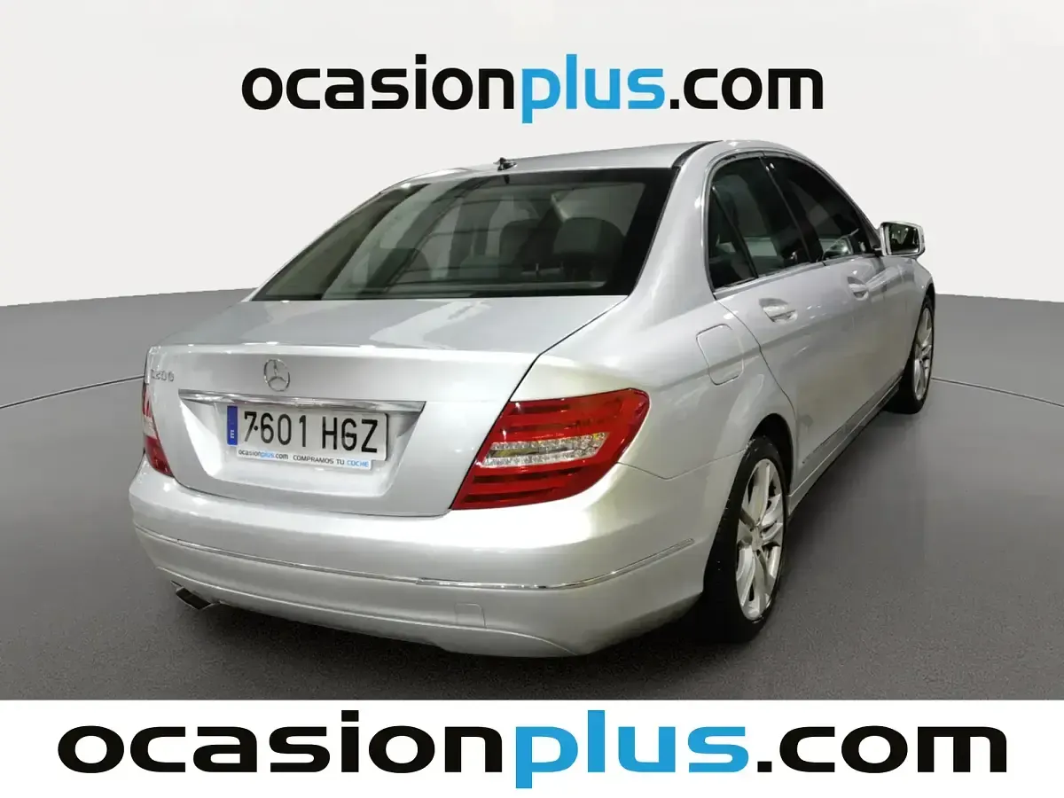Używany Mercedes C200 136 KM (100 kW) 2011 Szary Sedan/Limuzyna