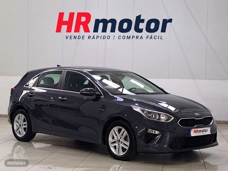 Usado Kia Ceed 136 CV (100 kW) 2020 Gris Utilitario