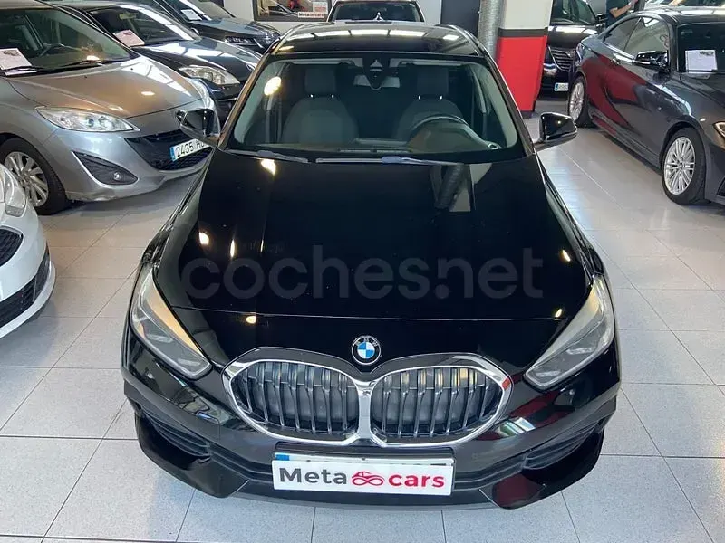 Usado BMW 118 140 CV (102 kW) 2020 Negro Utilitario
