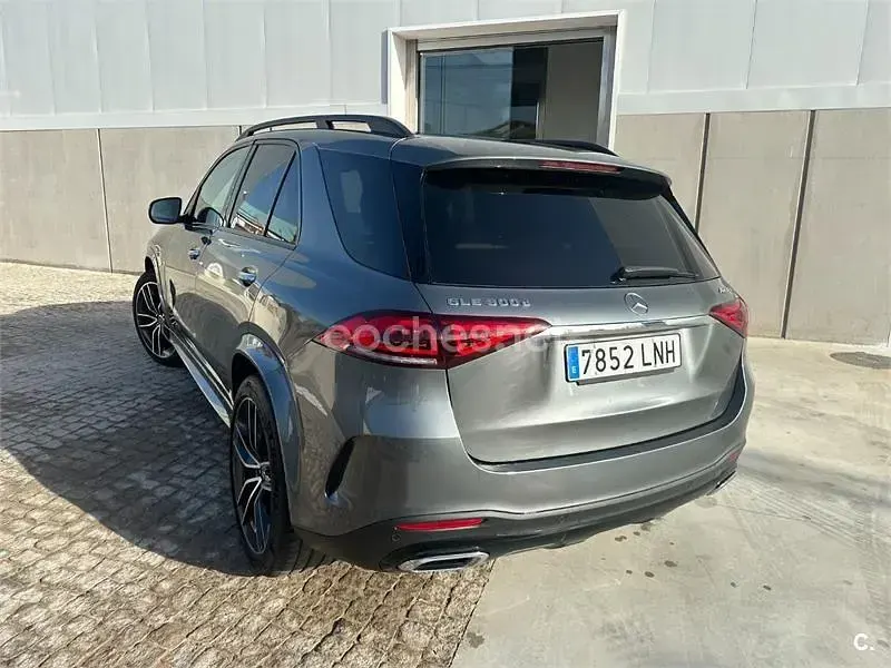 Usado Mercedes GLE300 245 CV (180 kW) 2021 Gris / plata SUV