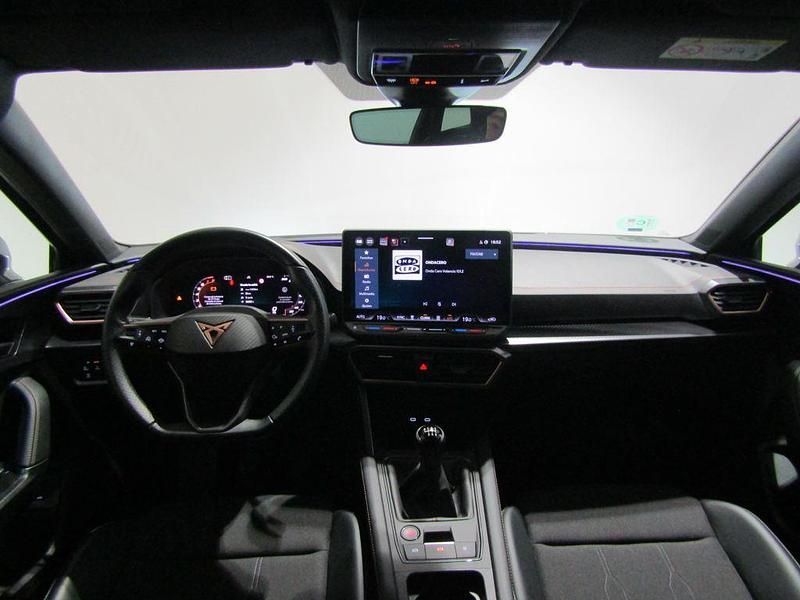 Usado Cupra Leon 150 CV (110 kW) 2024 Negro Familiar