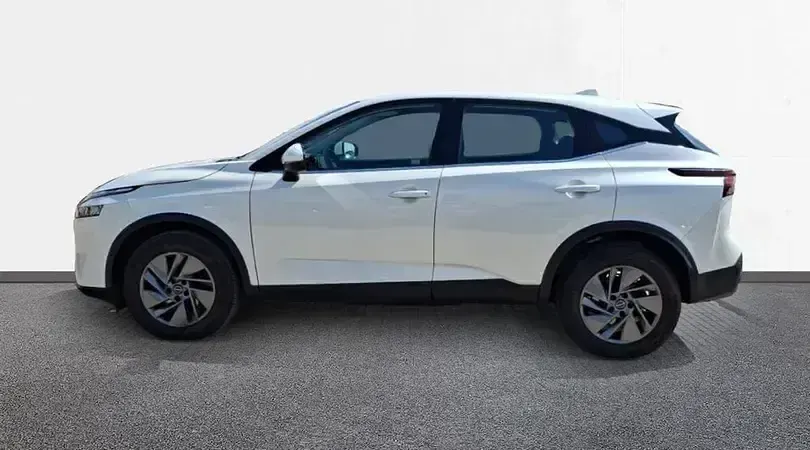 Usado Nissan Qashqai Acenta 158 CV (116 kW) 2024 Lunar white SUV