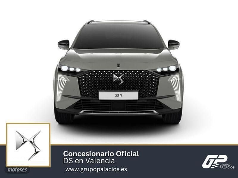 Gris Nuevo 2025 DS Automobiles DS7 Crossback SUV | 43.735 € (Precio justo) - Imagen 1/4