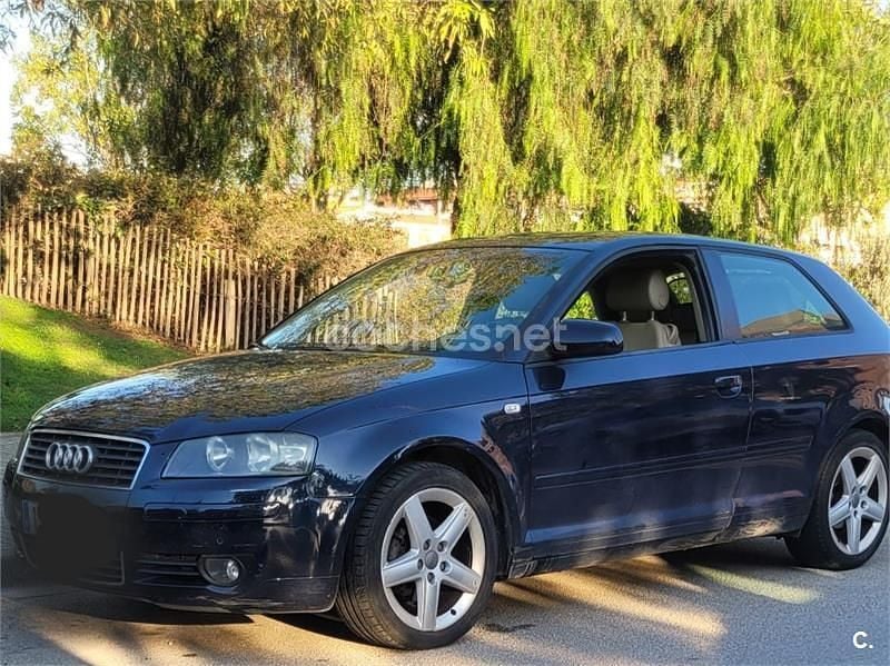 Azul Usado 2004 Audi A3 Attraction Berlina | 3900 € (Super precio) - Imagen 1/3
