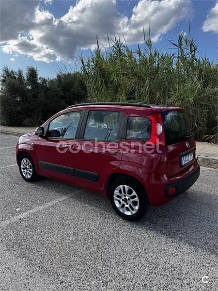 Rojo Usado 2016 Fiat Panda Lounge Utilitario | 7200 € (Precio justo) - Imagen 1/4