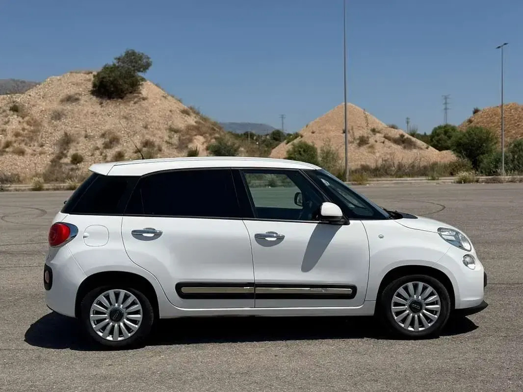 Usado Fiat 500L S 84 CV (61 kW) 2014 Blanco Monovolumen