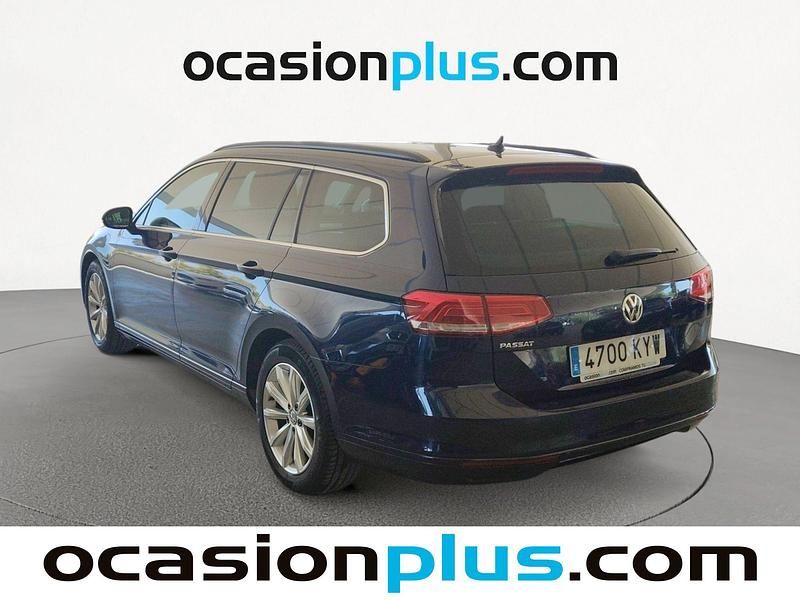 Usado VW Passat Advance 150 CV (110 kW) 2019 Azul Familiar