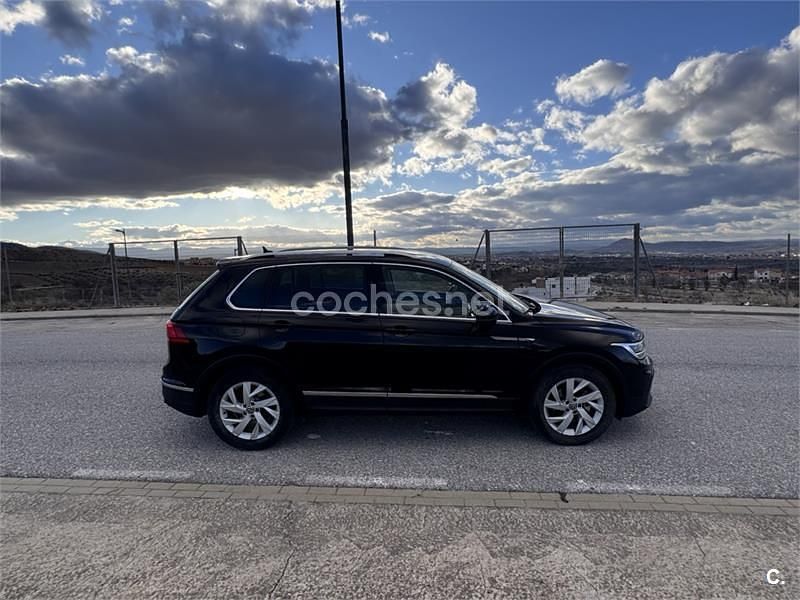 Usado VW Tiguan Life 150 CV (110 kW) 2020 Negro SUV