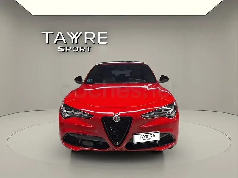 Usado Alfa Romeo Stelvio Veloce 210 CV (154 kW) 2024 Rojo SUV