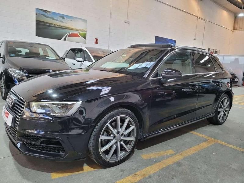 Usado Audi A3 Sportback e-tron Advanced 204 CV (150 kW) 2015 Negro Utilitario