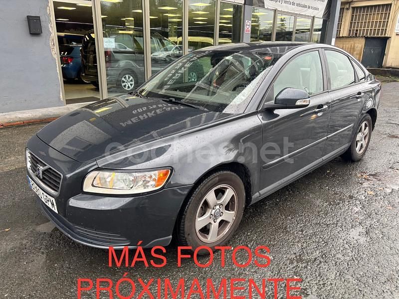 Azul Usado 2009 Volvo S40 Momentum Berlina | 4999 € (Precio justo) - Imagen 1/4