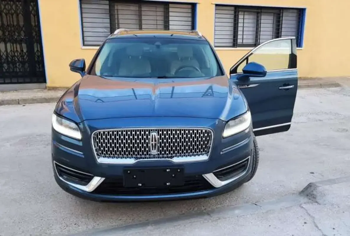 Usado VW Touareg 250 CV (183 kW) 2021 Azul SUV
