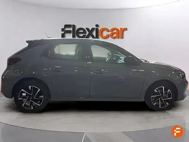 Usado Opel Corsa Edition 100 CV (73 kW) 2024 Gris Utilitario
