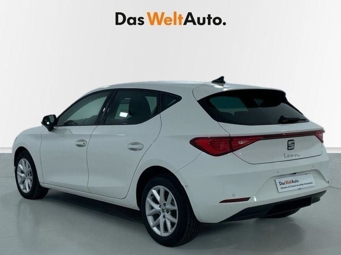 Blanco Usado 2024 Seat Leon Style Utilitario | 24.566 € (Buen precio) - Imagen 1/4