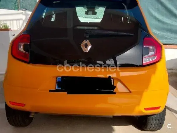 Usado Renault Twingo Intens 75 CV (55 kW) 2020 Naranja Utilitario