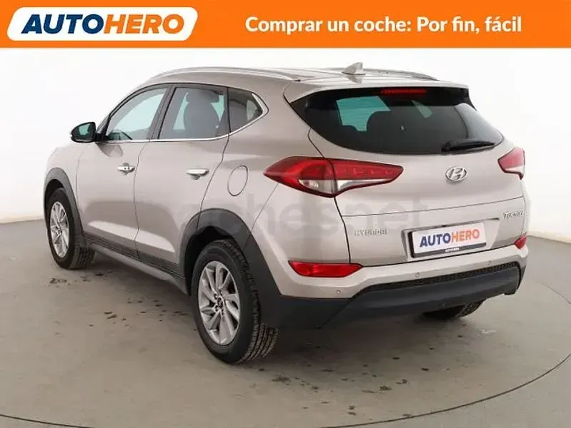 Usado Hyundai Tucson 115 CV (84 kW) 2015 Beige SUV