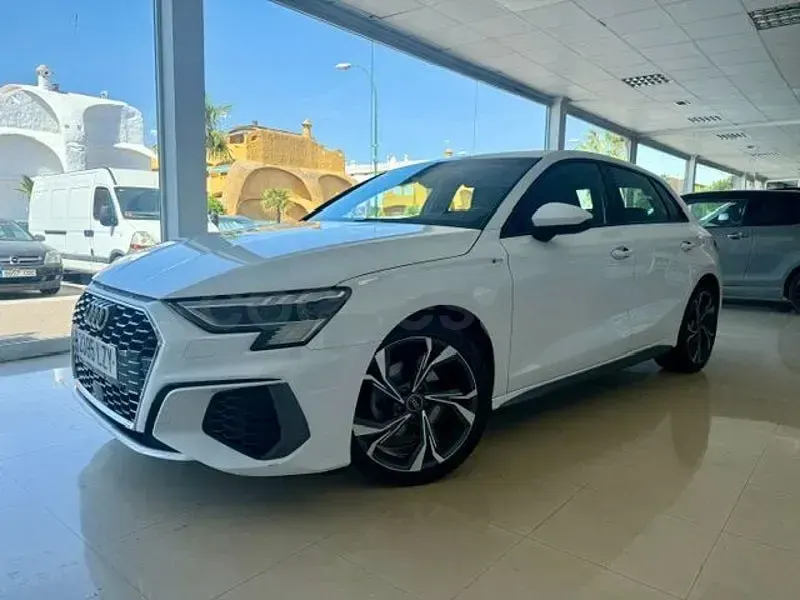 Usado Audi A3 S-Line 150 CV (110 kW) 2022 Blanco Berlina
