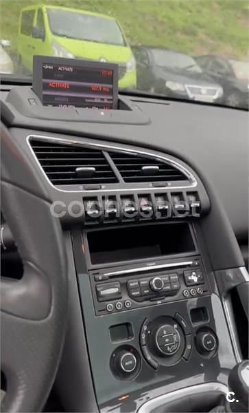 Usado Peugeot 3008 Sport 156 CV (114 kW) 2011 Rojo Familiar