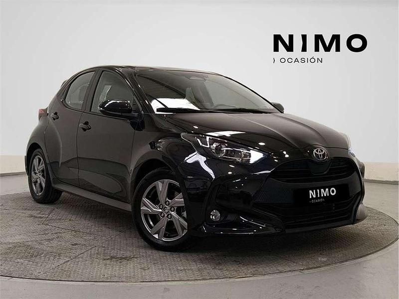 Usado Toyota Yaris Hybrid Active 116 CV (85 kW) 2024 Utilitario