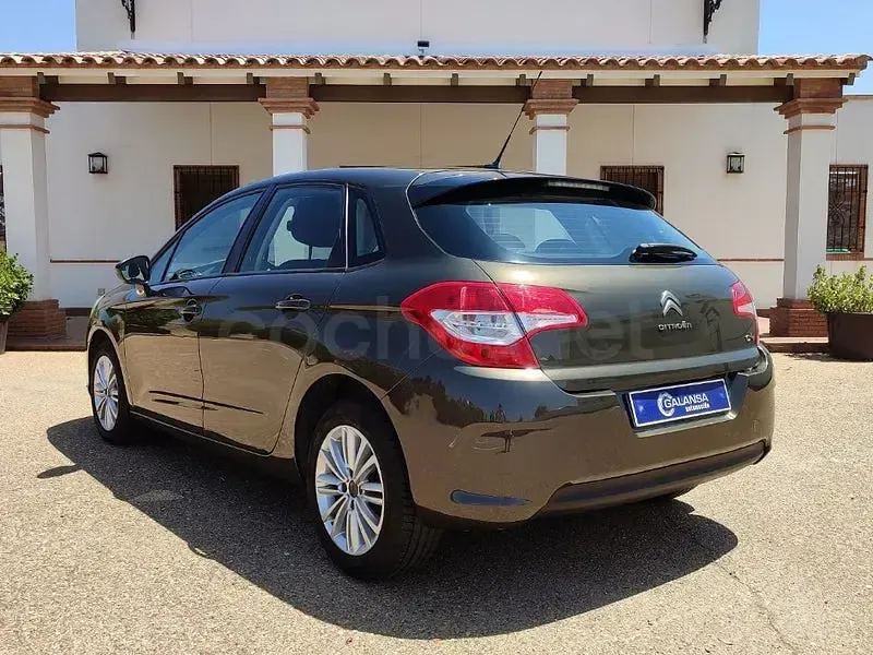 Usado Citroën C4 Tonic 92 CV (67 kW) 2011 Marrón Berlina
