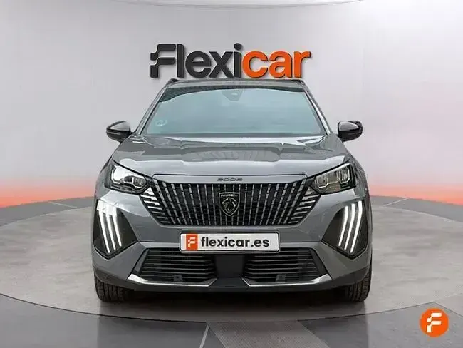 Usado Peugeot 2008 Allure 130 CV (95 kW) 2024 Gris SUV