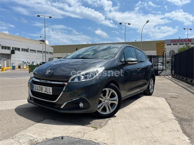Gris / plata Usado 2016 Peugeot 208 Access Utilitario | 5500 € (Super precio) - Imagen 1/4
