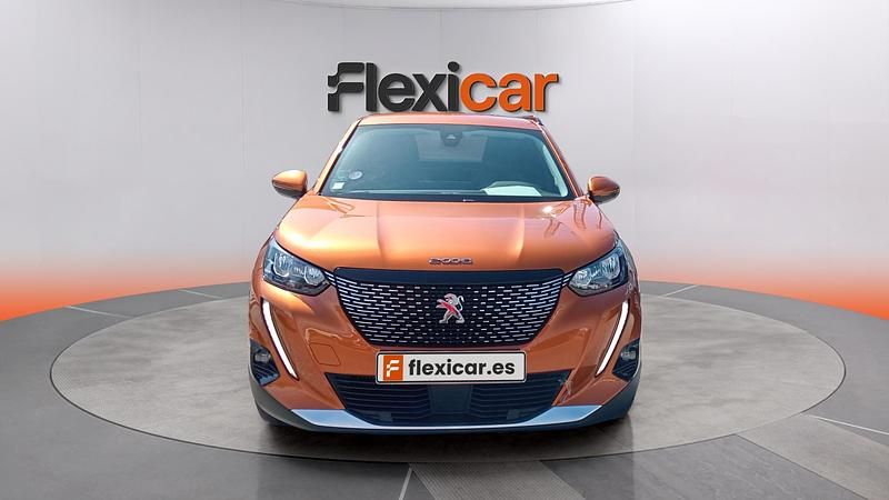 Usado Peugeot 2008 Allure 101 CV (74 kW) 2021 Naranja SUV