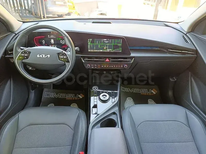 Usado Kia Niro 183 CV (134 kW) 2024 Gris / plata SUV