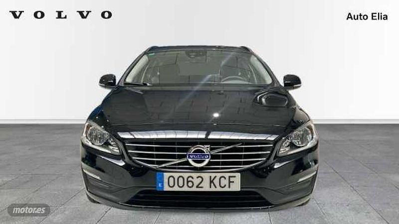 Usado Volvo V60 Momentum 2017 Negro Familiar