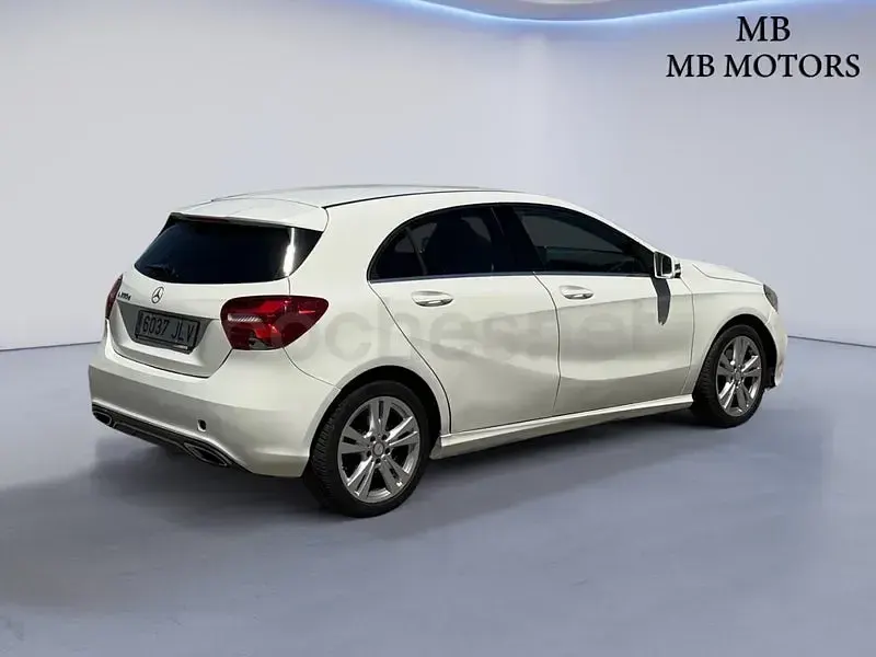 Usado Mercedes A200 136 CV (100 kW) 2017 Blanco Berlina