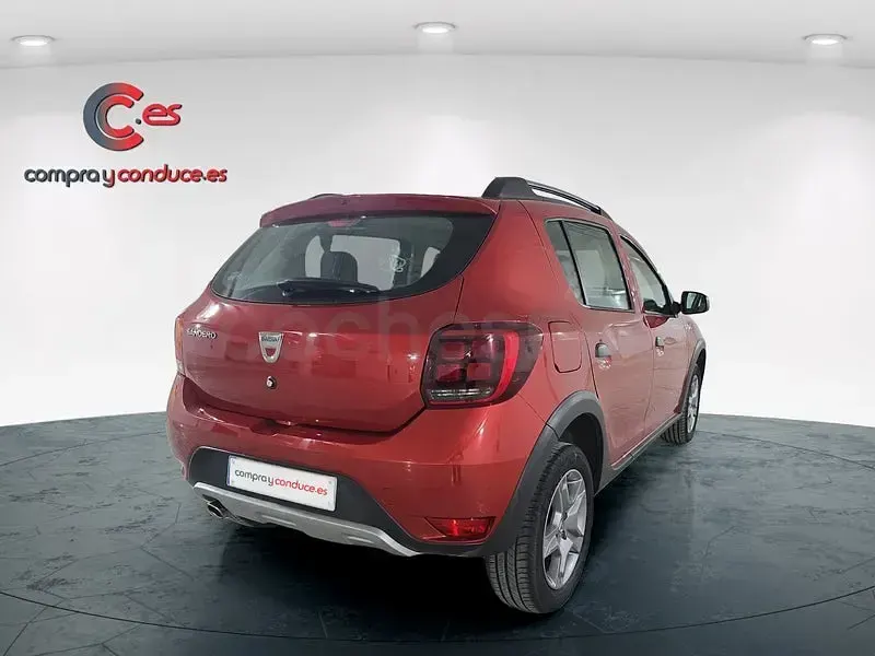 Brugt Dacia Sandero Stepway 90 HK (66 kW) 2017 Rød Sedan