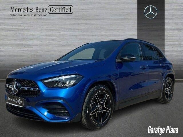 Usado Mercedes GLA200 150 CV (110 kW) 2025 Azul espectra SUV