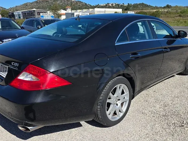 Usado Mercedes CLS320 224 CV (164 kW) 2006 Negro Berlina