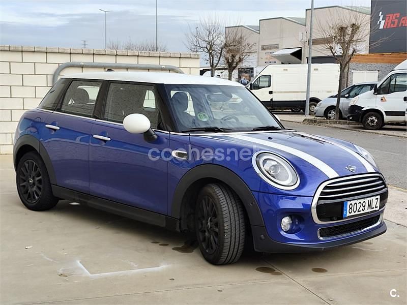 Usado Mini Cooper D 116 CV (85 kW) 2018 Azul Utilitario