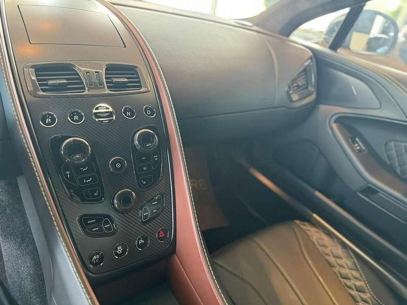 Usado Aston Martin Vanquish 564 CV (414 kW) 2019 Negro Coupe