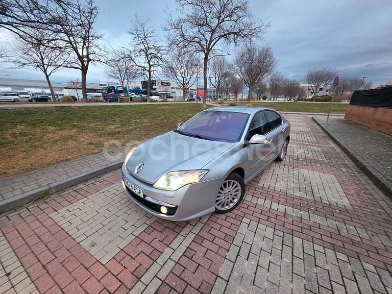 Usado Renault Laguna III Privilege 150 CV (110 kW) 2009 Gris / plata Berlina