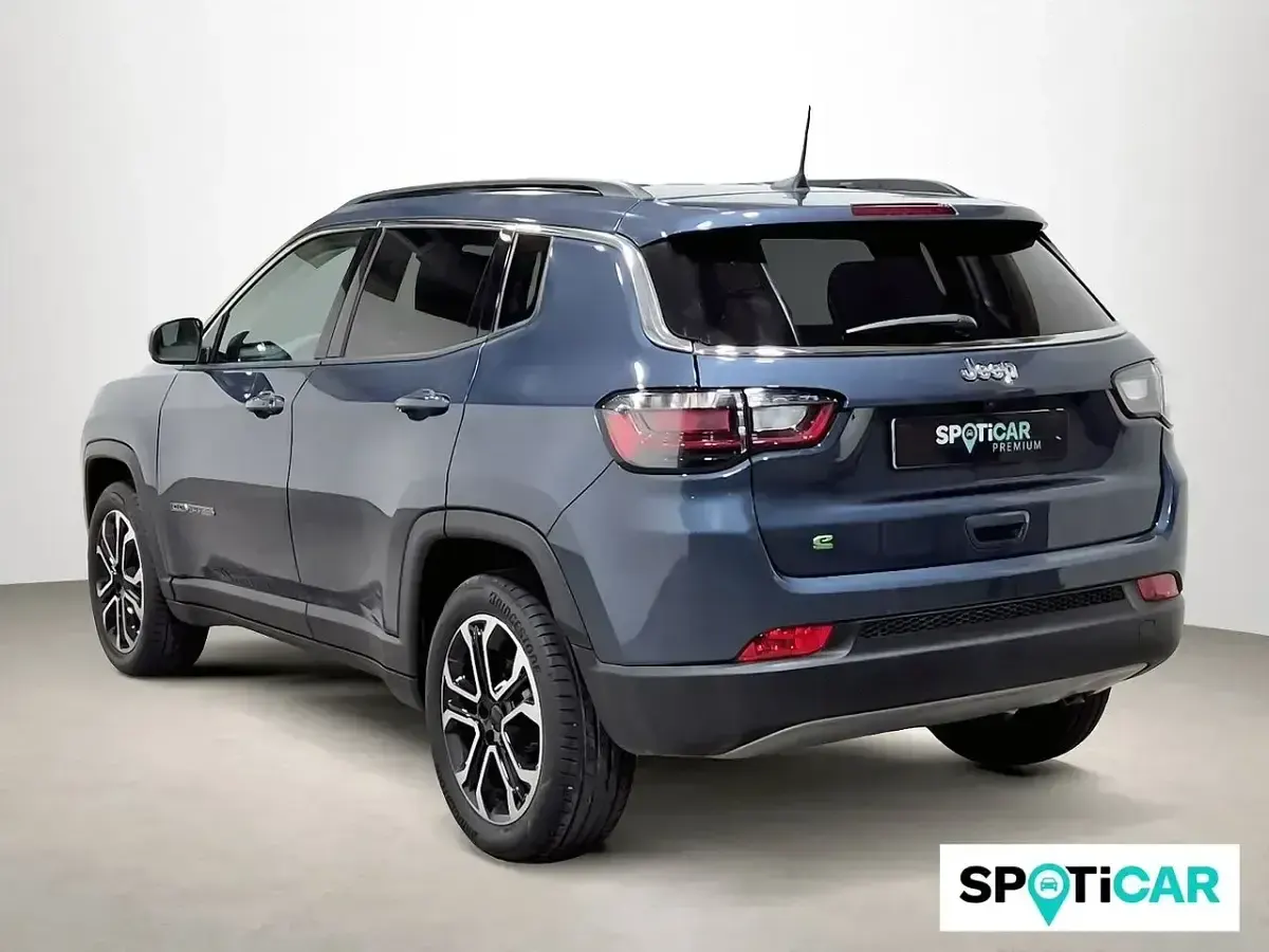 Usado Jeep Compass Limited 131 CV (96 kW) 2024 Azul SUV