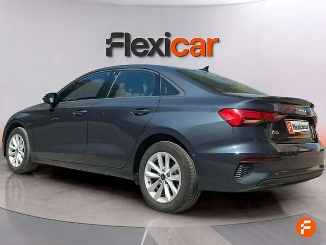 Usado Audi A3 Premium 110 CV (80 kW) 2022 Gris Berlina