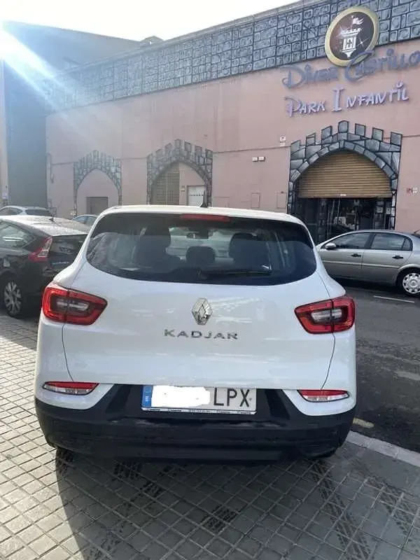 Usado Renault Kadjar Business 116 CV (85 kW) 2021 Blanco SUV