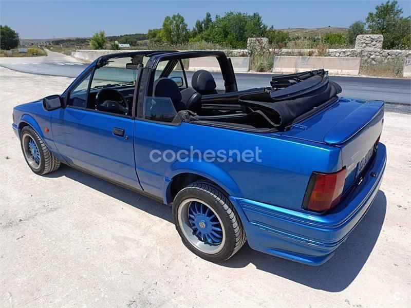 Azul Usado 1986 Ford Escort Cabriolet Descapotable | 2700 € - Imagen 1/4