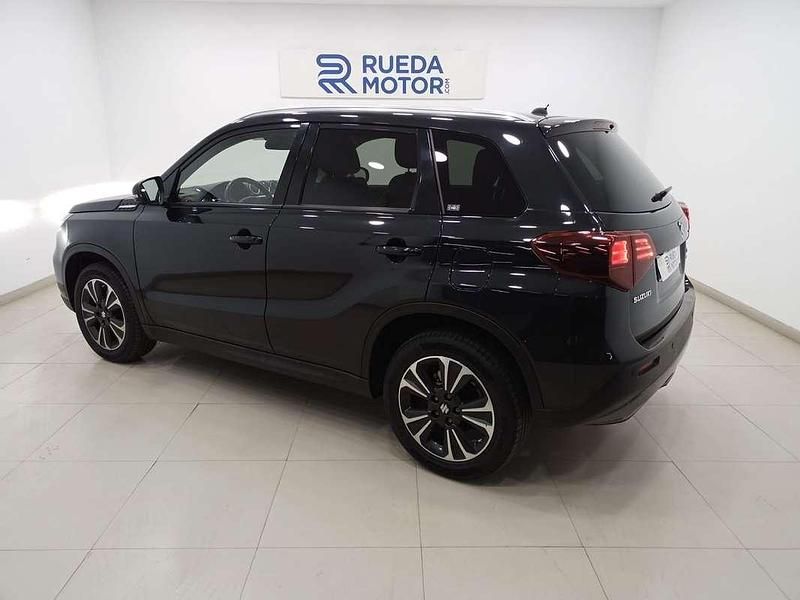 Usado Suzuki Vitara GLX 116 CV (85 kW) 2022 Negro SUV