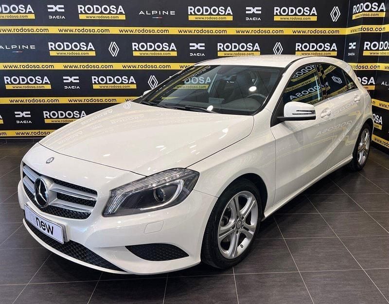 Blanco Usado 2015 Mercedes A200 Urban Berlina | 18.900 € - Imagen 1/4